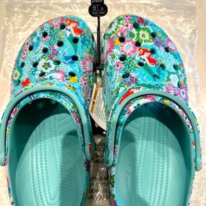 Women’s Size 9 (Men’s 7) Vera Bradley Ariel/Little Mermaid Crocs